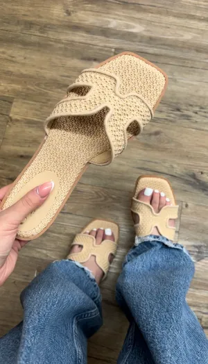 Aileen Flat Sandal - Nude Raffia (Wide Friendly)