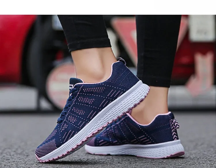CASUAL SNEAKERS