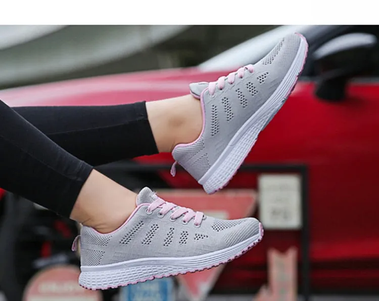CASUAL SNEAKERS
