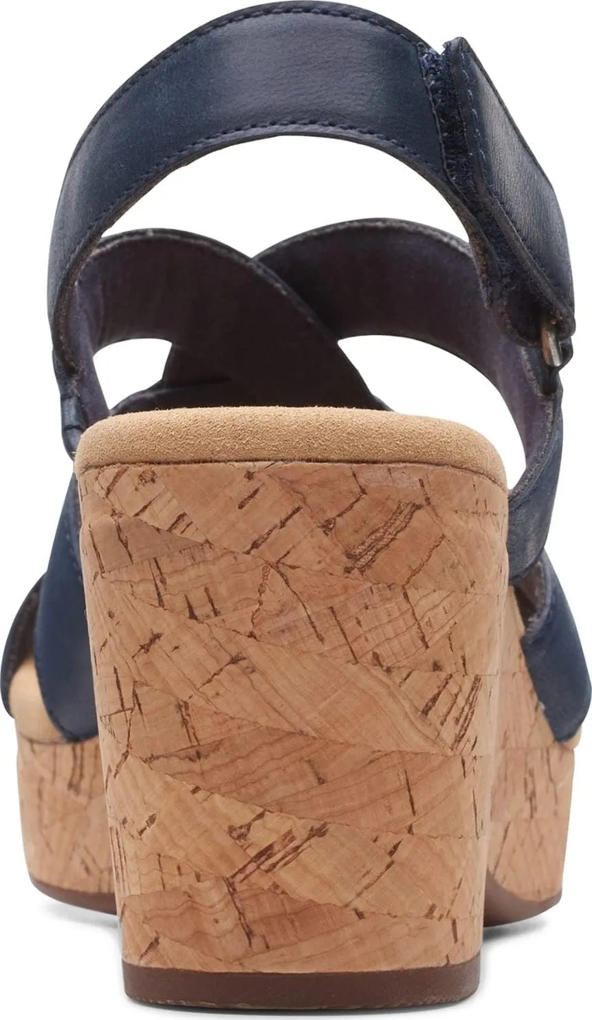 Clarks Womens Giselle Beach Suede Wedge Sandals