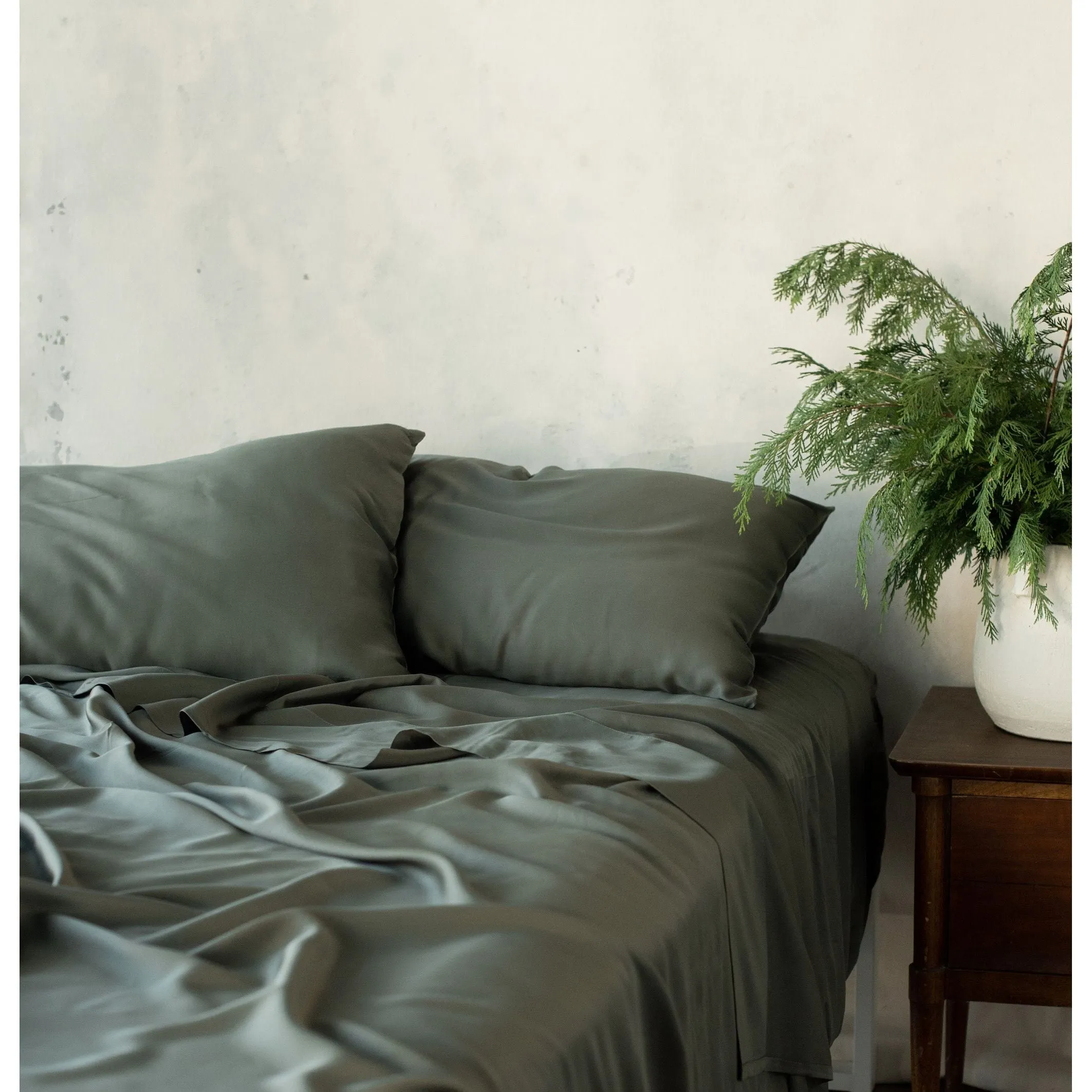 Cozy Earth Bamboo Sheet Sets Available in Queen and King Sizes