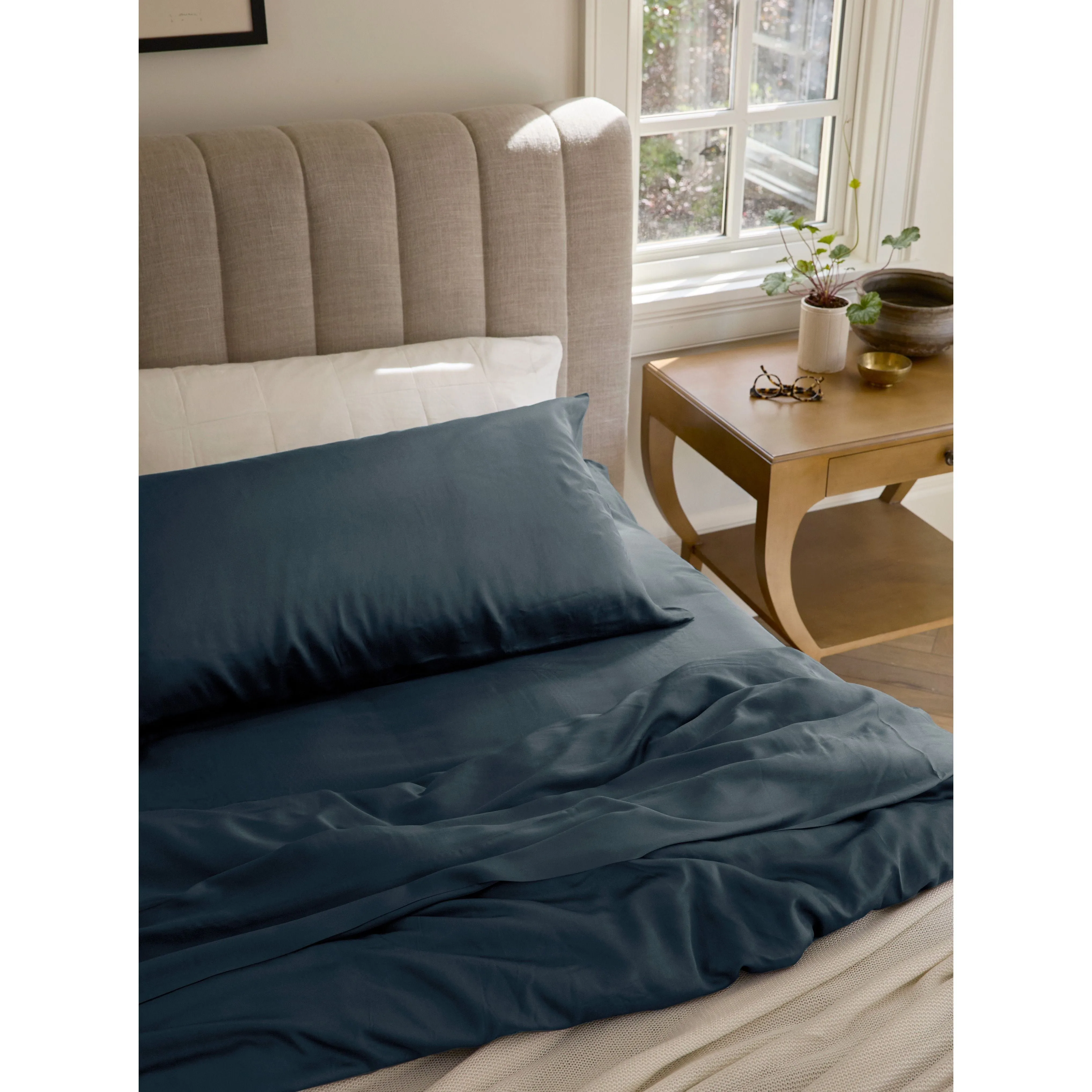 Cozy Earth Bamboo Sheet Sets Available in Queen and King Sizes