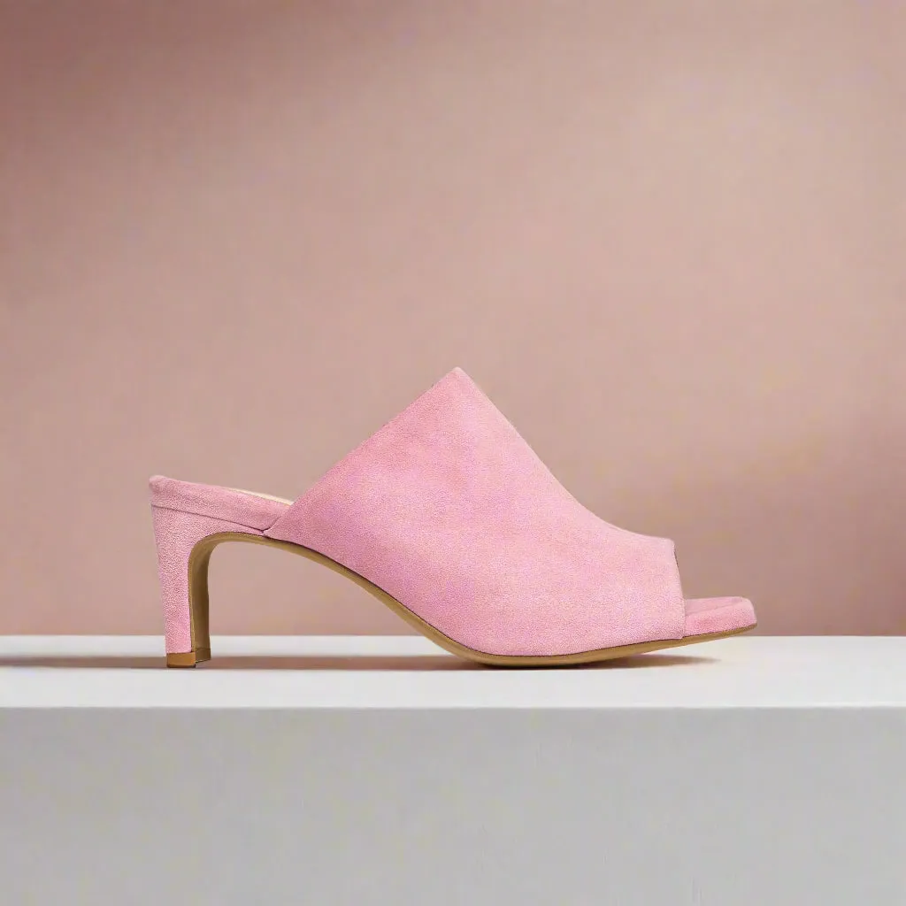 Debbie - Pink suede