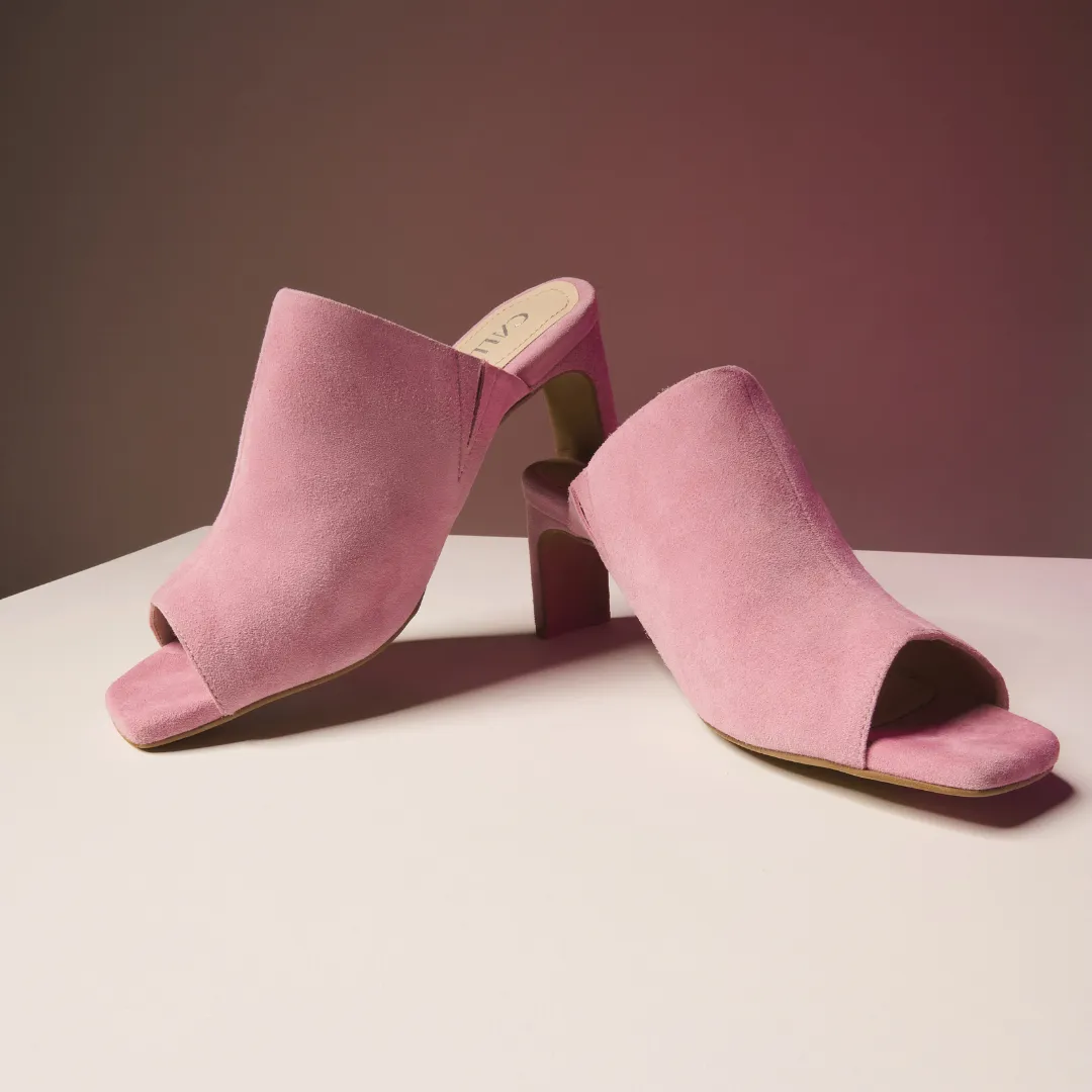 Debbie - Pink suede