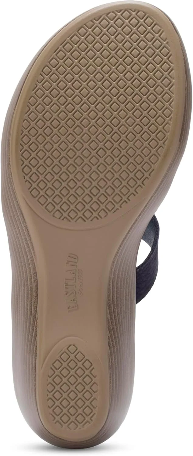Eastland Women's Laurel Wedge Sandal