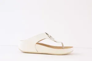 HEAVENLY FEET - CHARM TOE-POST FASHION MULE - WHITE