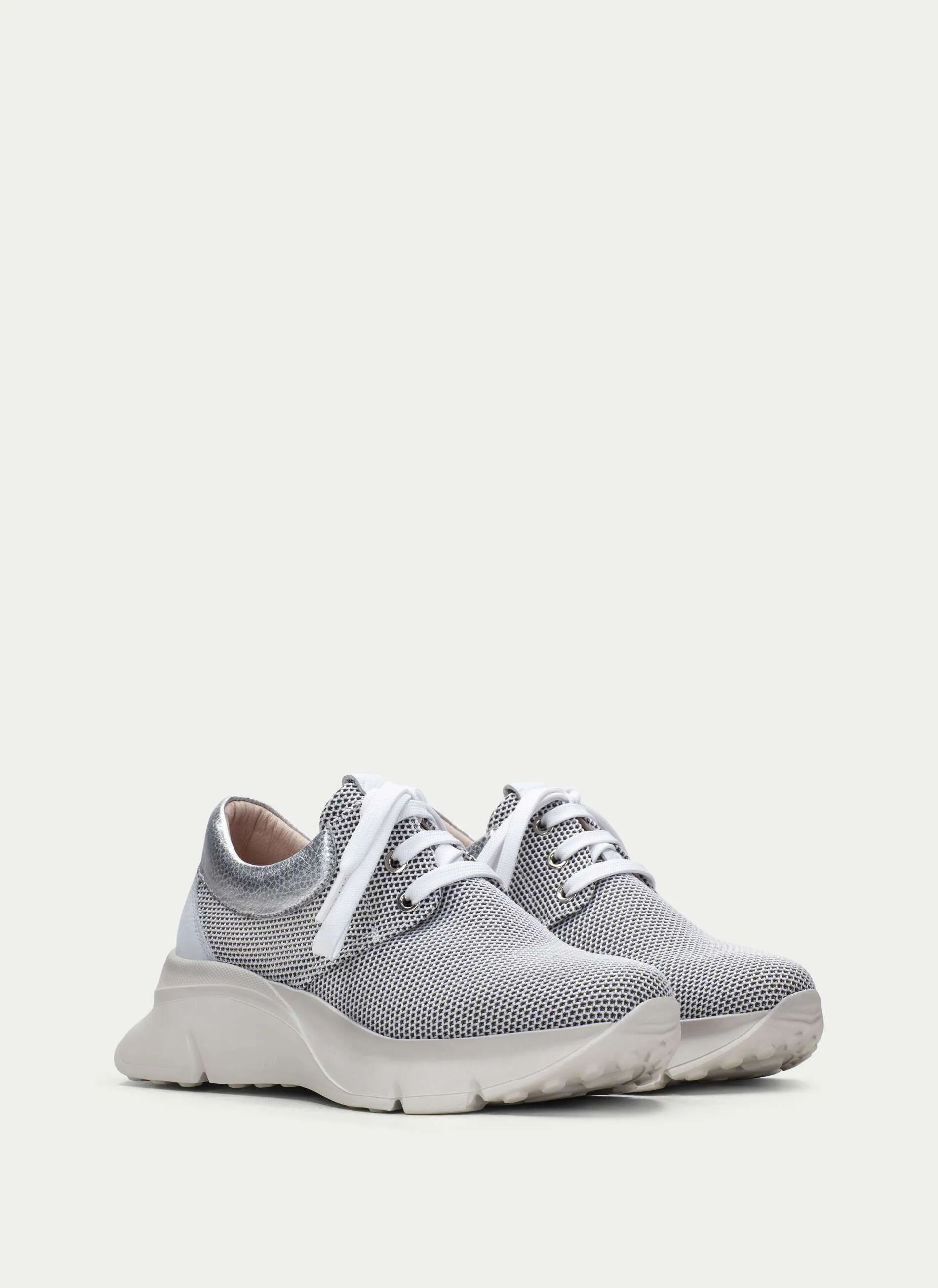 Hispanitas HV243446W-Trainer
