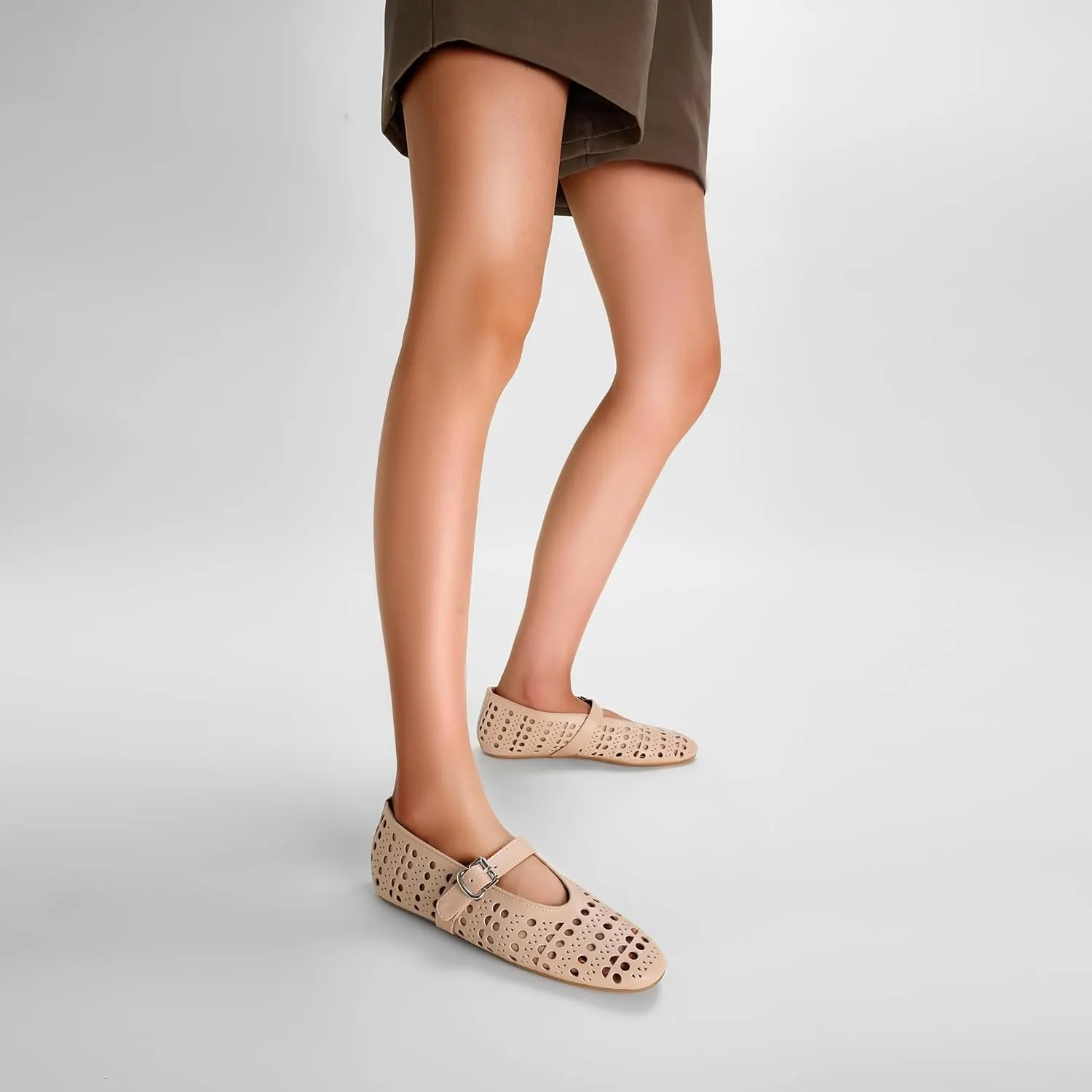 Hollow Ballet Flats Shoes for Women Breathable Hole Round Toe Ballerina Flats Fashion Women's Adjustable Buckle Strap Mary Jane Flats Comfortable Casual Dress