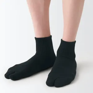 Men's Right Angle Tabi style short Socks