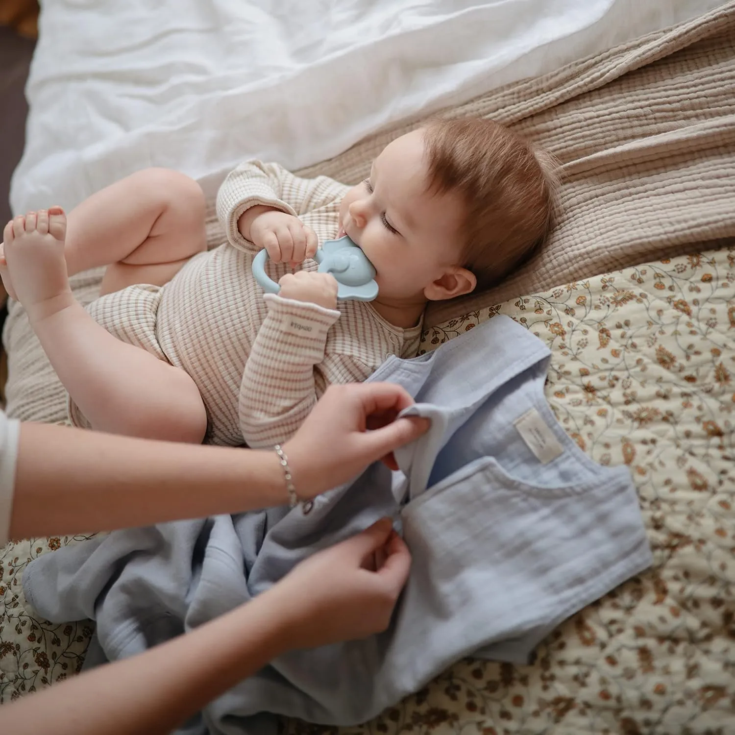mushie Baby Wearable Blanket | 100% Organic Cotton Muslin | Sleeping Bag for Infants (Baby Blue)