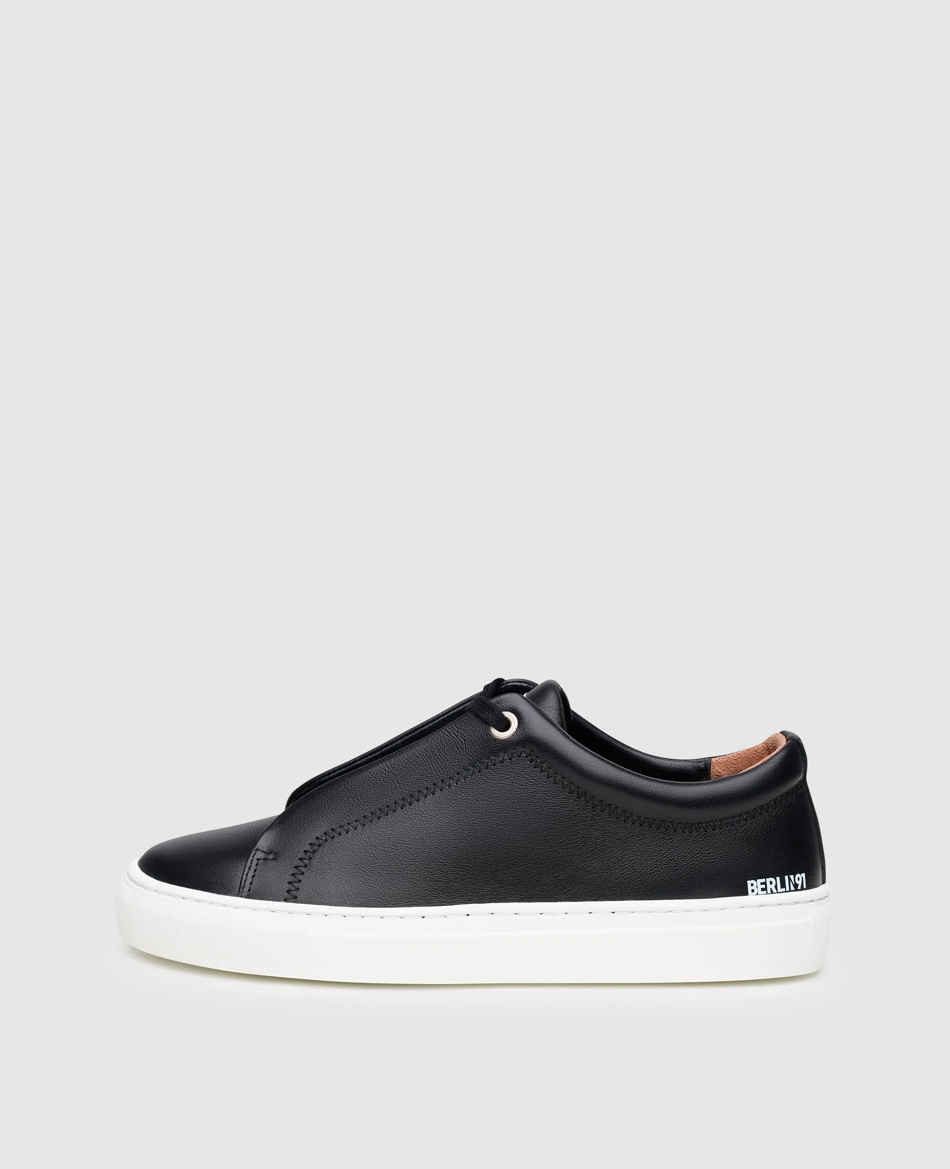 No. 24 WS - Black