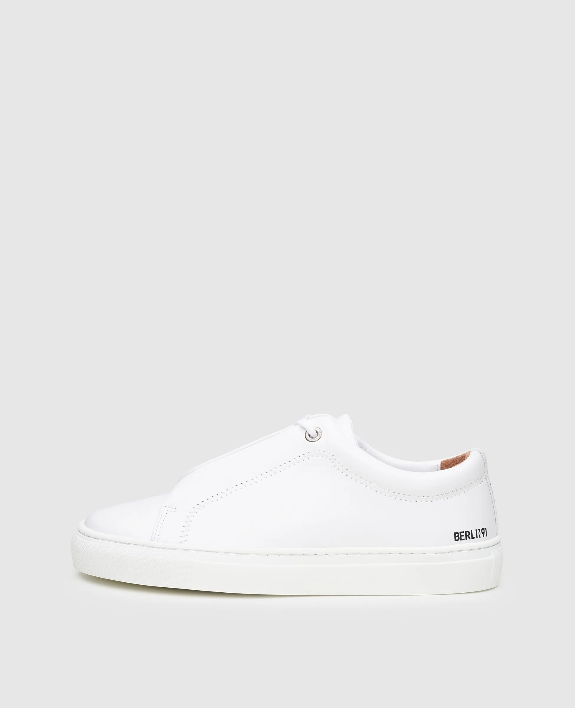 No. 24 WS - White