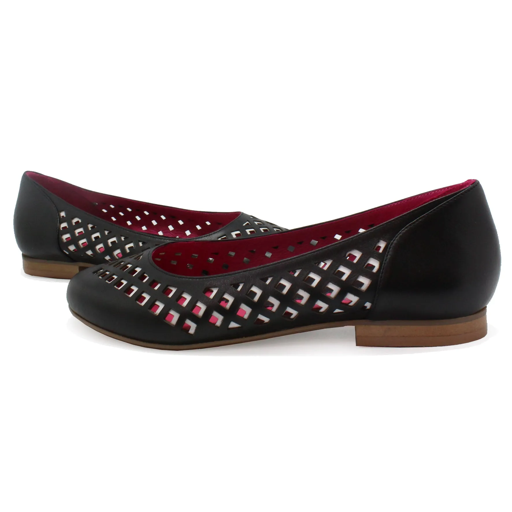 Onyx - Black/White Ballerina last pairs 38 and 41!
