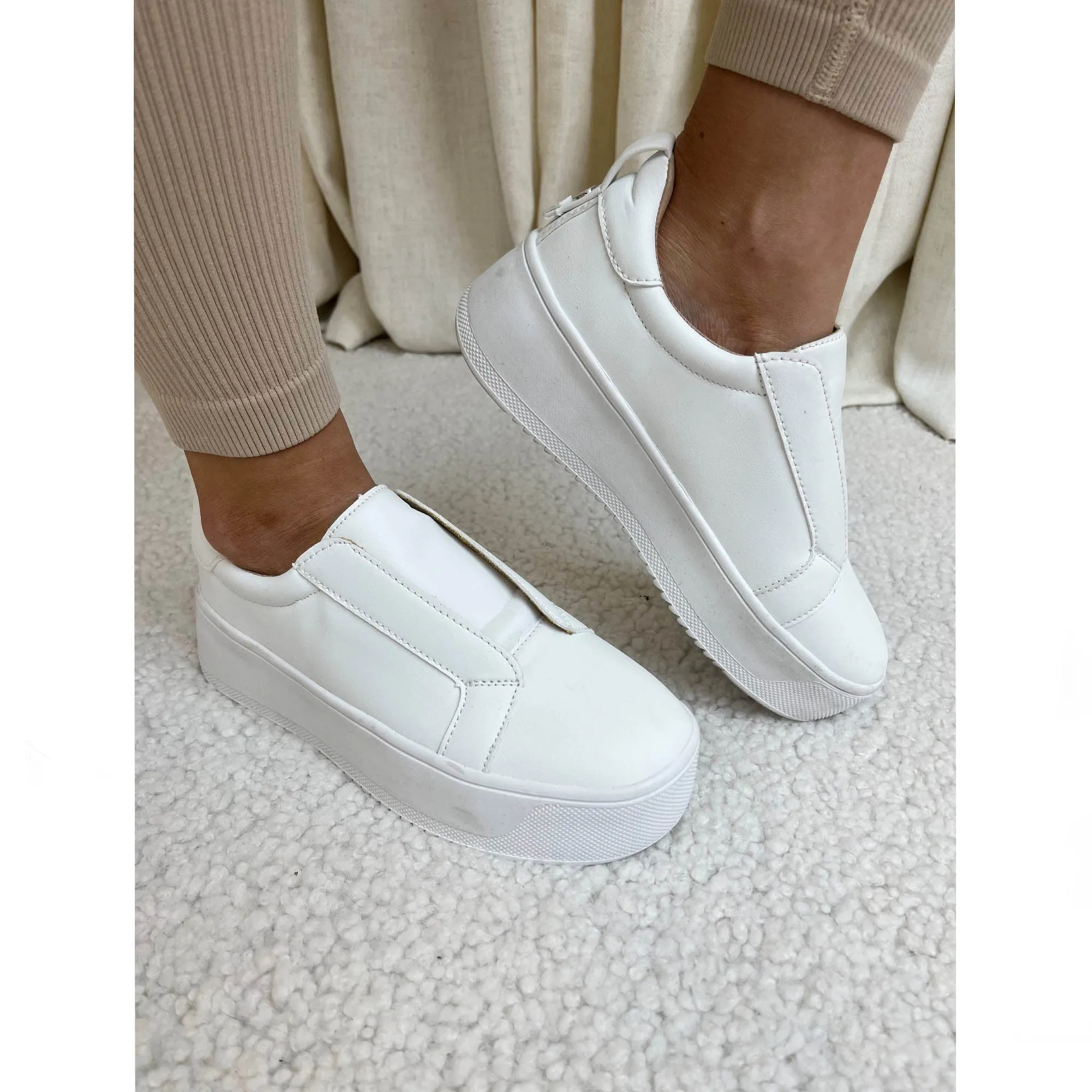 Riva - Womens Contemporary Slip-On Trainer-White