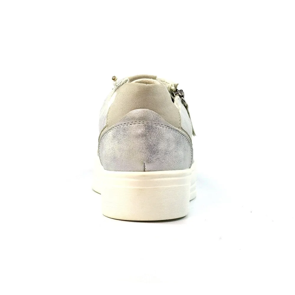 Silver Albania Trainer