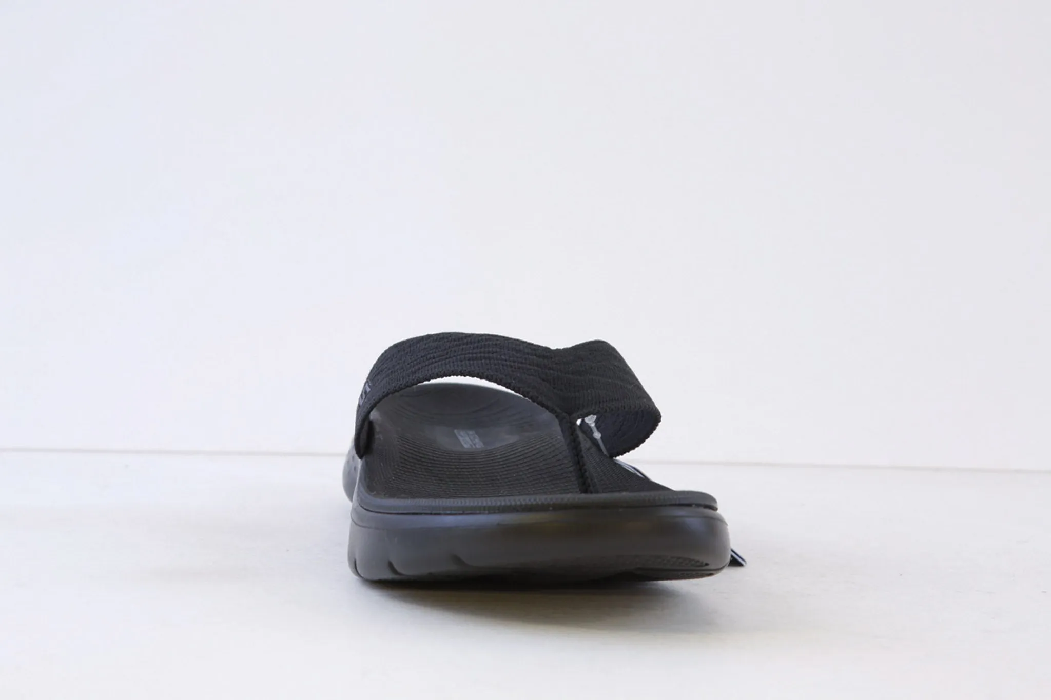 SKECHERS - 141404 GO WALK FLEX SLENDOR TOE-POST MULE - BLACK