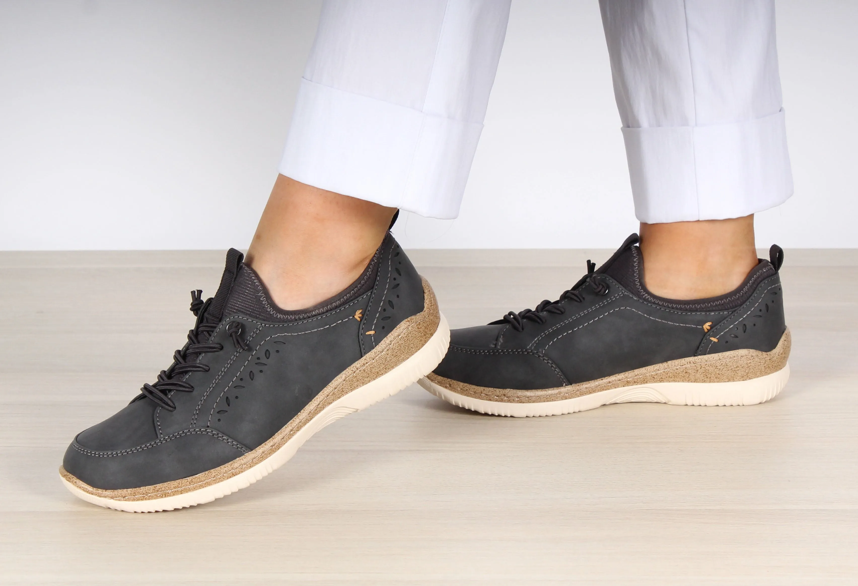 Slip on Trainer
