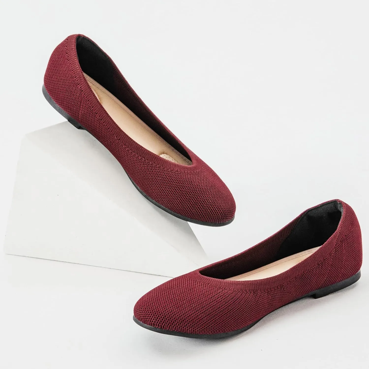 Veittes Women's Wide Width Flats Shoes, Ladies Fashion Comfortable Breathable Office Ballet Flats Shoes.