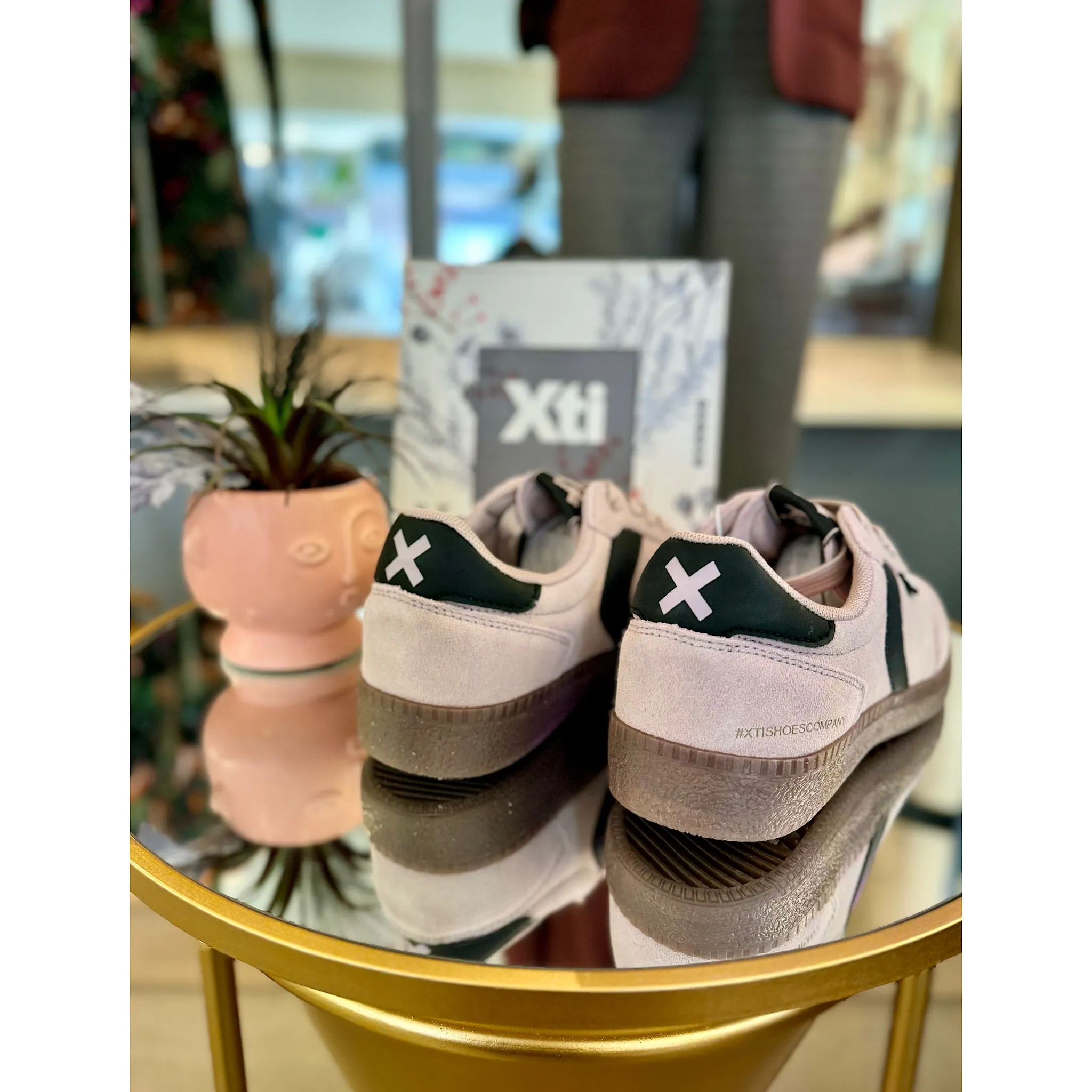 XTI Powder Pink Trainer